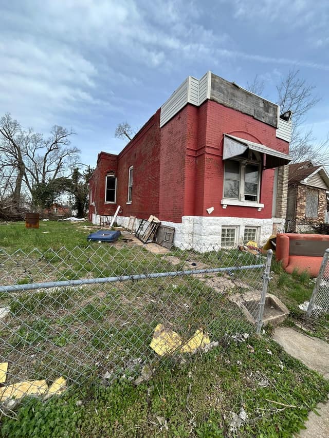 4043 Camellia Ave, Saint Louis, MO: owner financed home, photo 1