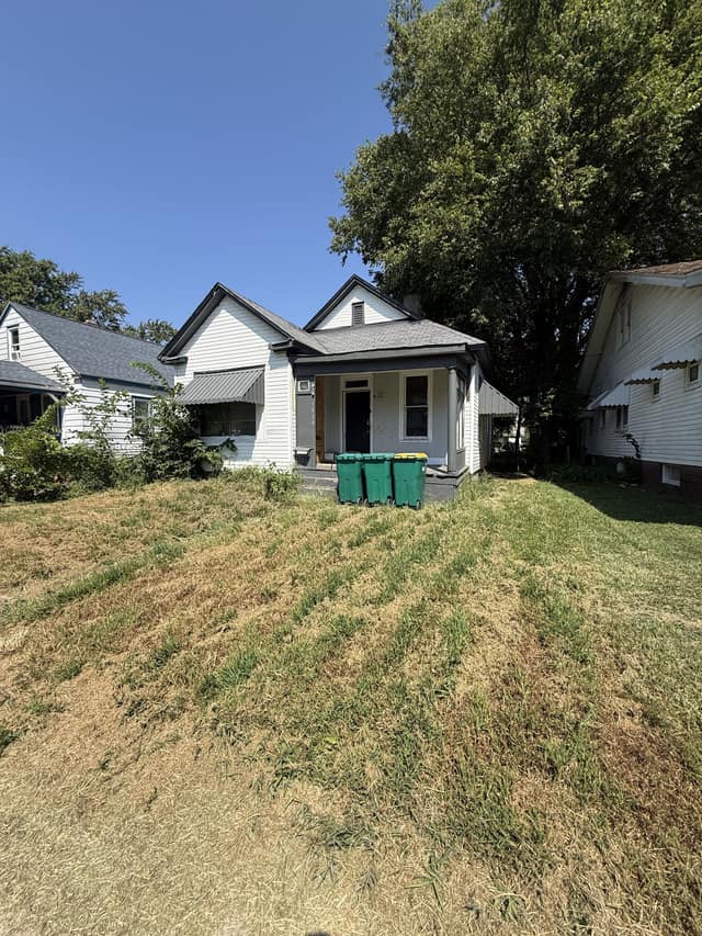 1828 E. Main Street, Decatur, MO: owner financed home, photo 2