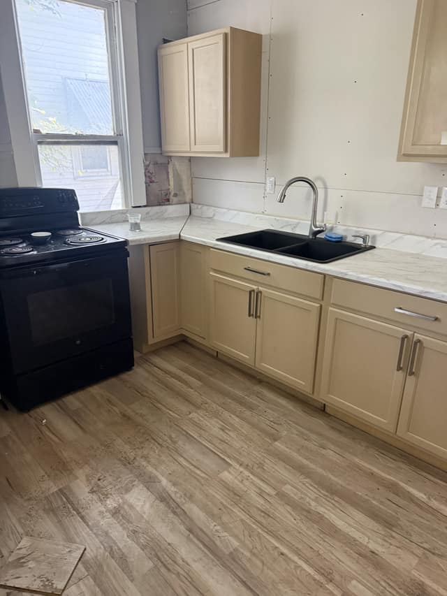 1828 E. Main Street, Decatur, MO: owner financed home, photo 8