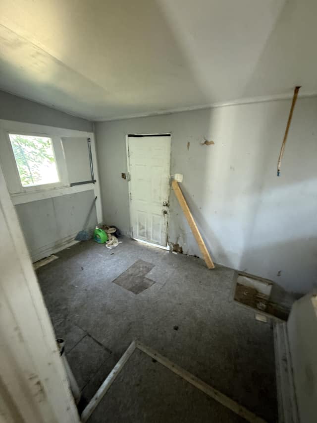 1828 E. Main Street, Decatur, MO: owner financed home, photo 15