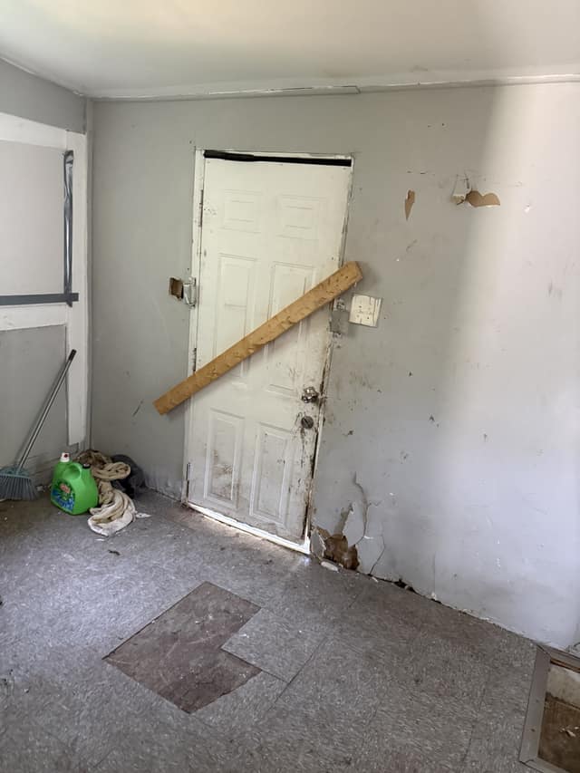 1828 E. Main Street, Decatur, MO: owner financed home, photo 20