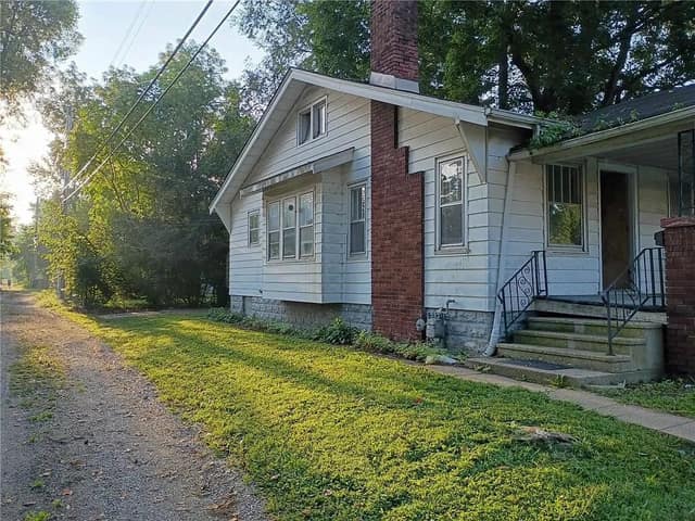 138 S 18th St, Decatur, IL: owner financed home, photo 9