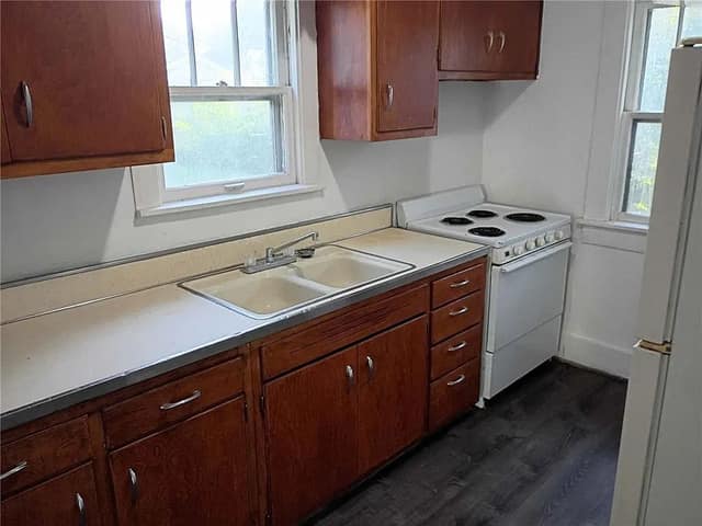 138 S 18th St, Decatur, IL: owner financed home, photo 19