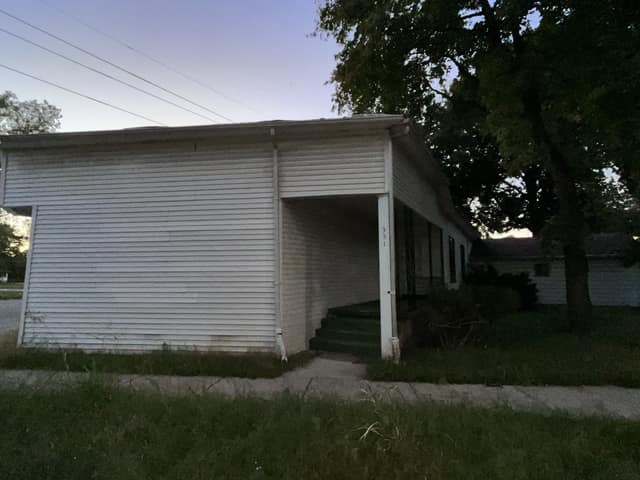 351 N 26th St, East Saint Louis, IL: owner financed home, photo 3