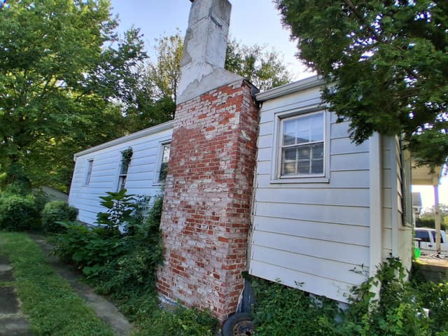 1645 E Walnut St, Decatur, IL: owner financed home, photo 2