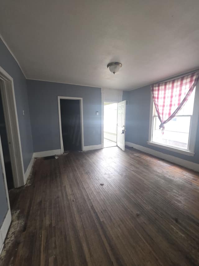 1143 E William St, Decatur, IL: owner financed home, photo 12