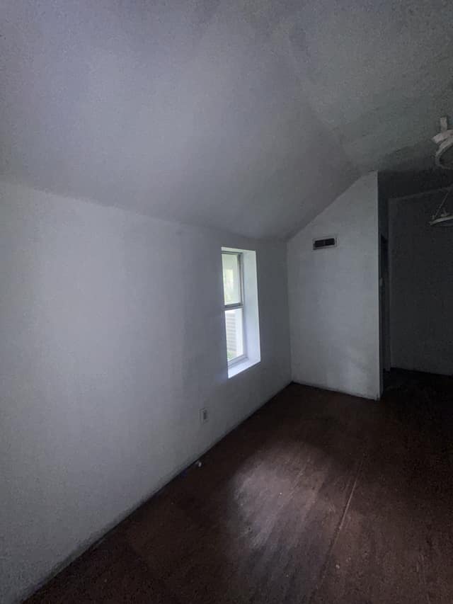 66 Franklin Avenue, Cottage Hills, IL: owner financed home, photo 7