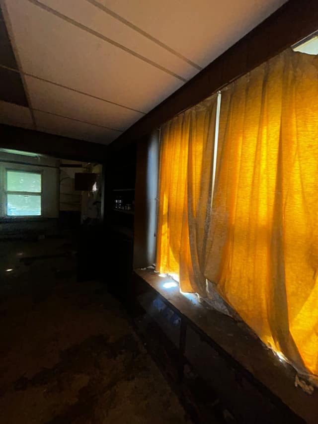 2209 Edwards St., Granite, IL: owner financed home, photo 9