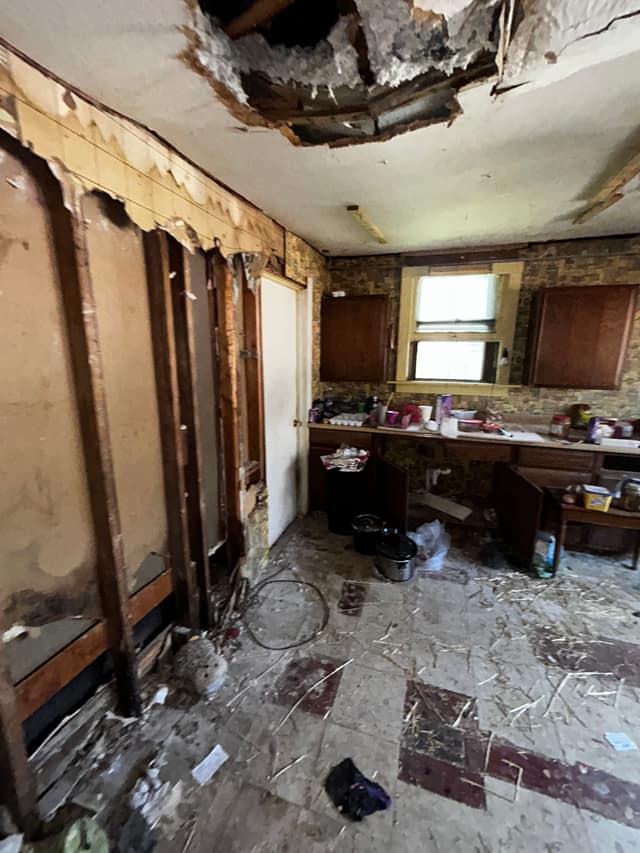 2209 Edwards St., Granite, IL: owner financed home, photo 15