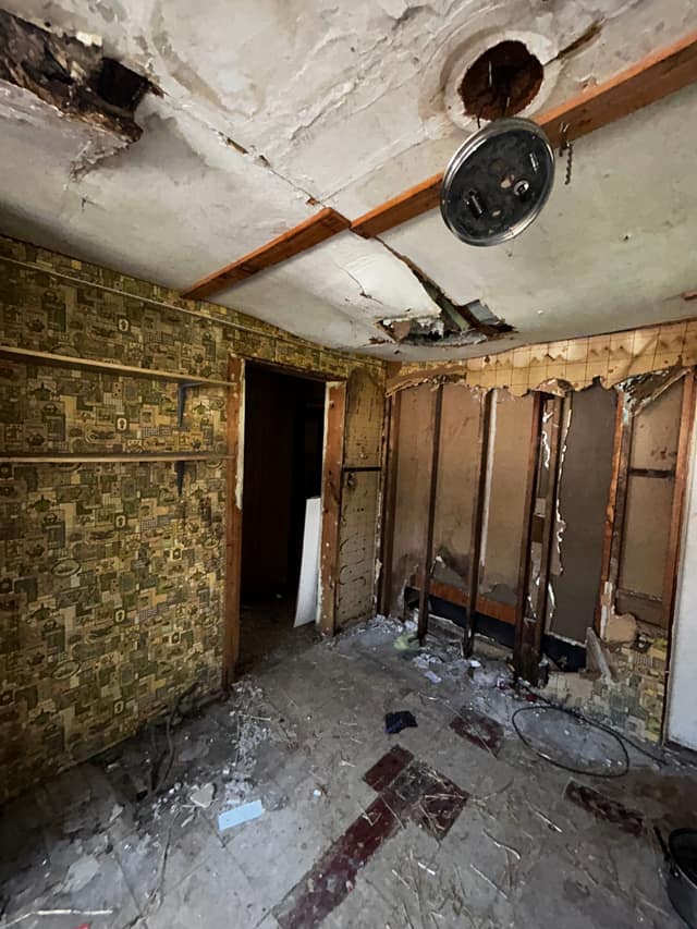 2209 Edwards St., Granite, IL: owner financed home, photo 16