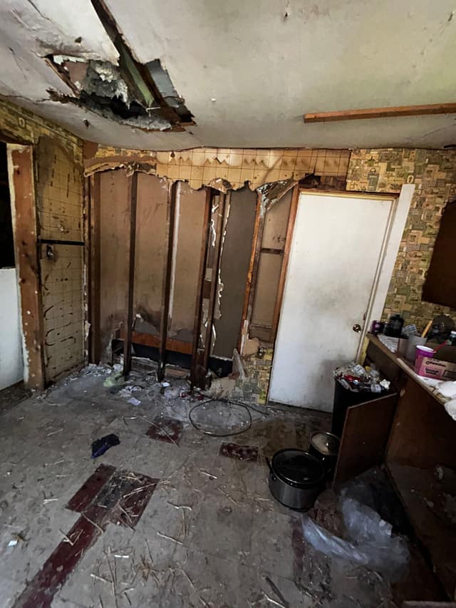 2209 Edwards St., Granite, IL: owner financed home, photo 17