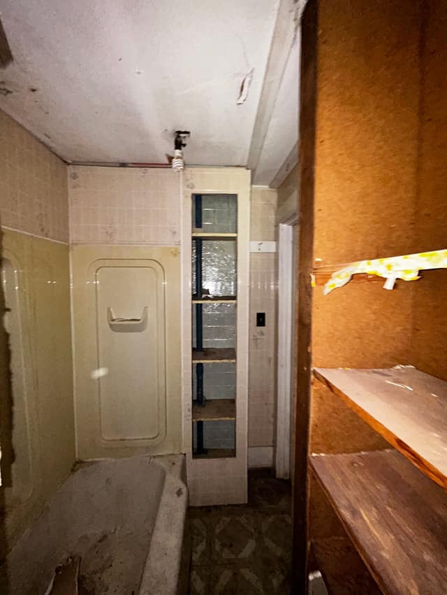 2209 Edwards St., Granite, IL: owner financed home, photo 19