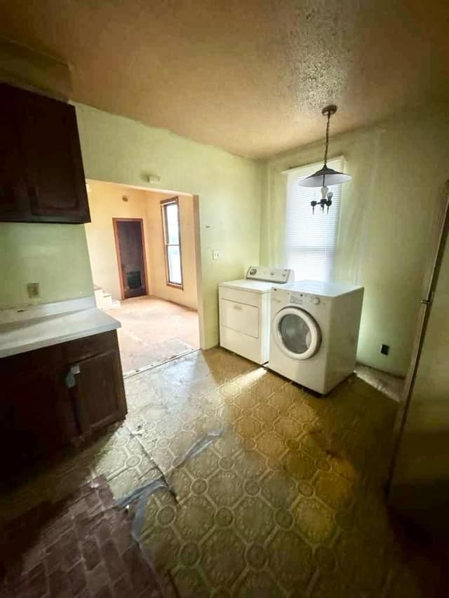 120 N Crowder St, Bethany, IL: owner financed home, photo 5