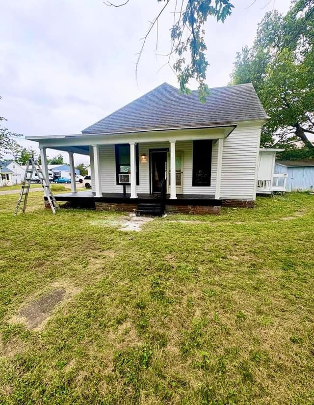 120 N Crowder St, Bethany, IL: owner financed home, photo 7