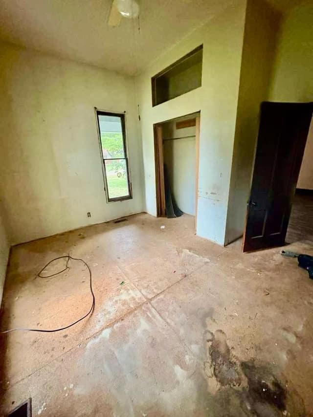 120 N Crowder St, Bethany, IL: owner financed home, photo 14