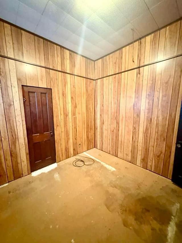 120 N Crowder St, Bethany, IL: owner financed home, photo 15