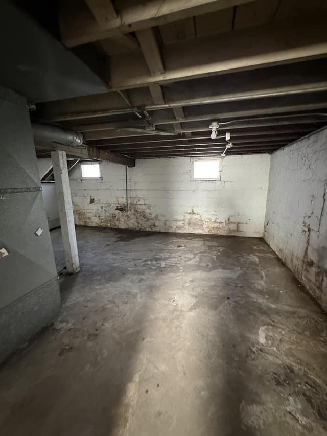 1272 W. King St., Decatur, IL: owner financed home, photo 2