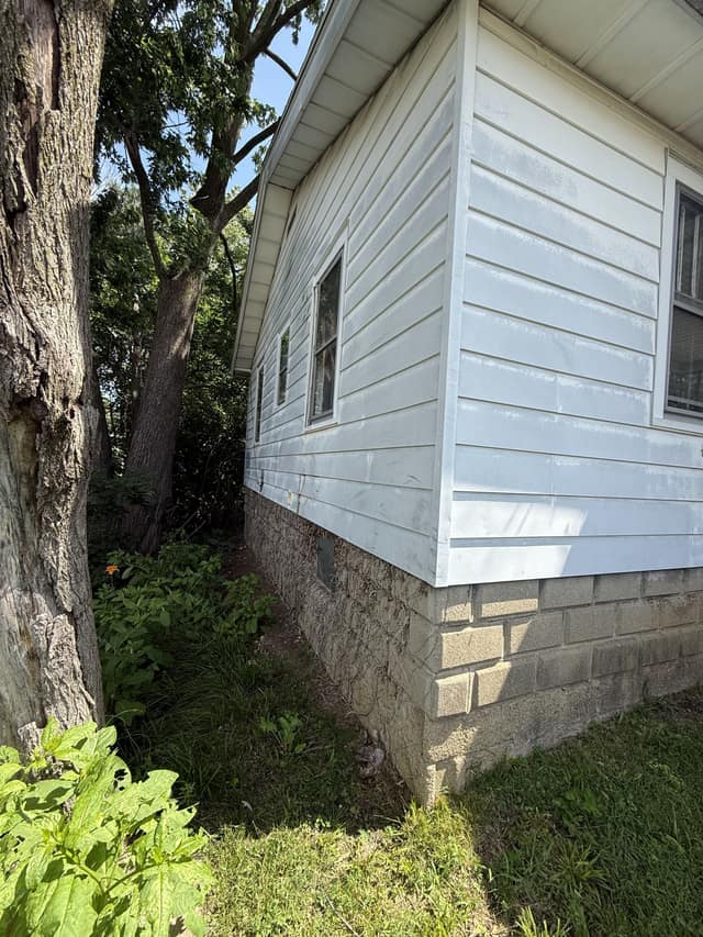 1272 W. King St., Decatur, IL: owner financed home, photo 17