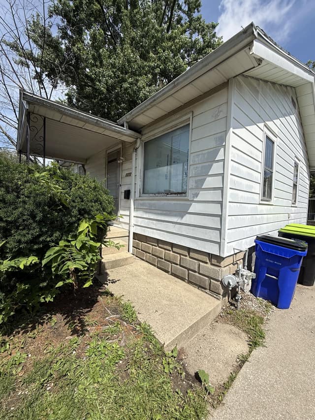 1272 W. King St., Decatur, IL: owner financed home, photo 18