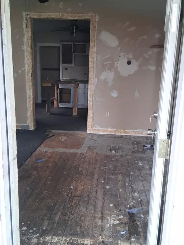 46 Eckhard Ave, Wood River, IL: owner financed home, photo 14