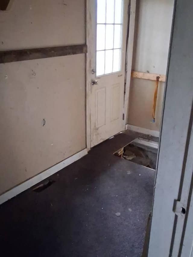 46 Eckhard Ave, Wood River, IL: owner financed home, photo 16
