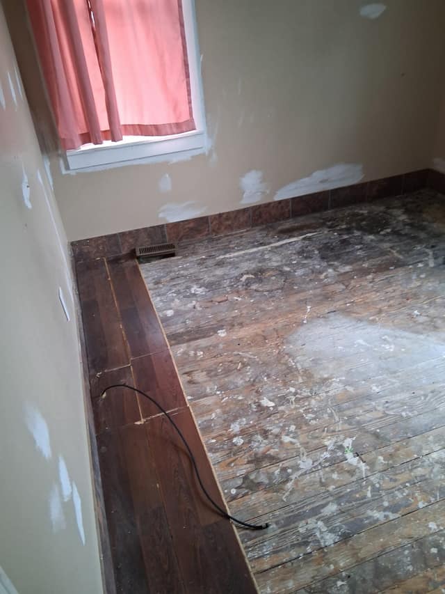 46 Eckhard Ave, Wood River, IL: owner financed home, photo 17