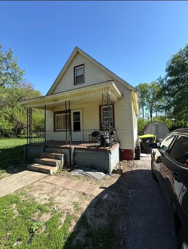 1263 W Green St, Decatur, IL: owner financed home, photo 2
