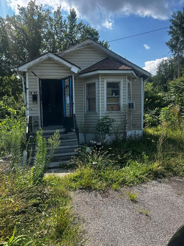 1847 N 56th St, East Saint Louis, IL: owner financed home, photo 1
