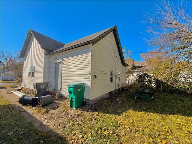 1646 E Wood St, Decatur, IL: owner financed home, photo 2