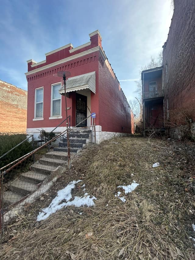2028 E Prairei Ave, Saint Louis, MO: owner financed home, photo 14