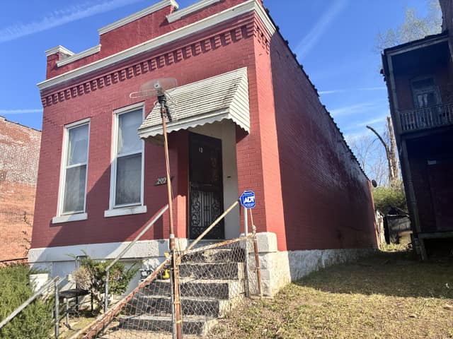 2028 E Prairei Ave, Saint Louis, MO: owner financed home, photo 19