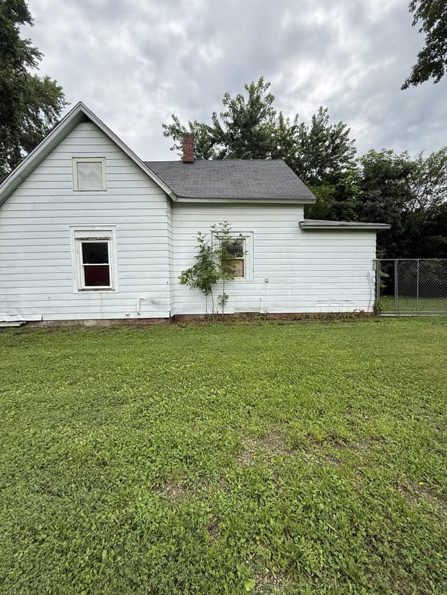 1509 E William St, Decatur, IL: owner financed home, photo 1
