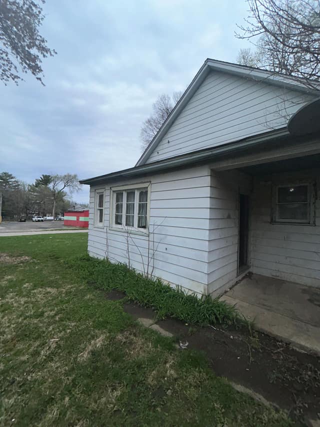 1509 E William St, Decatur, IL: owner financed home, photo 16
