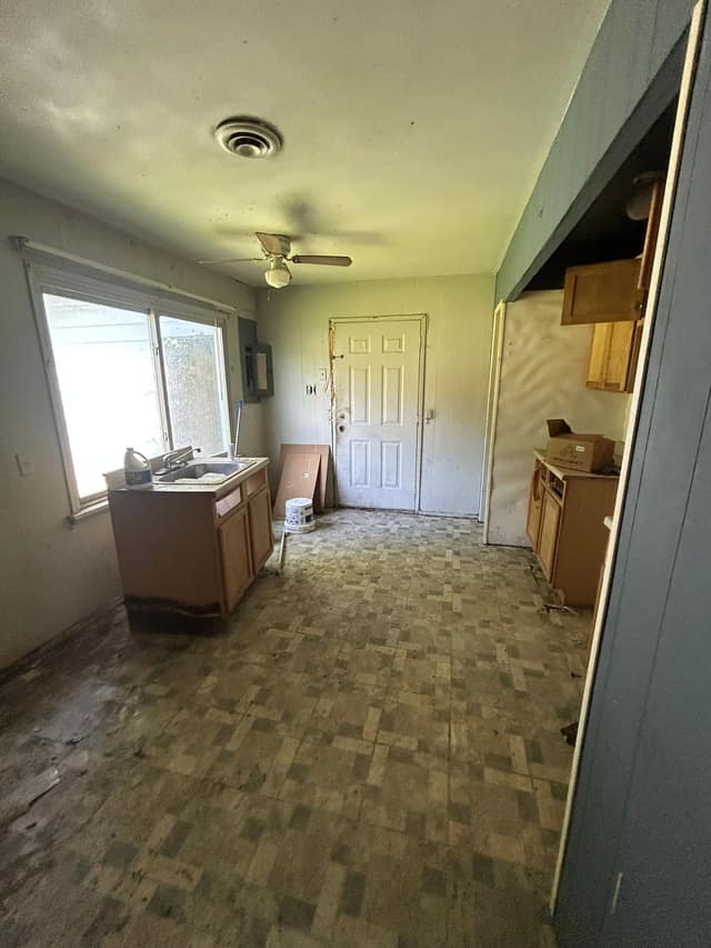 11 Delores Dr, Cahokia, IL: owner financed home, photo 7
